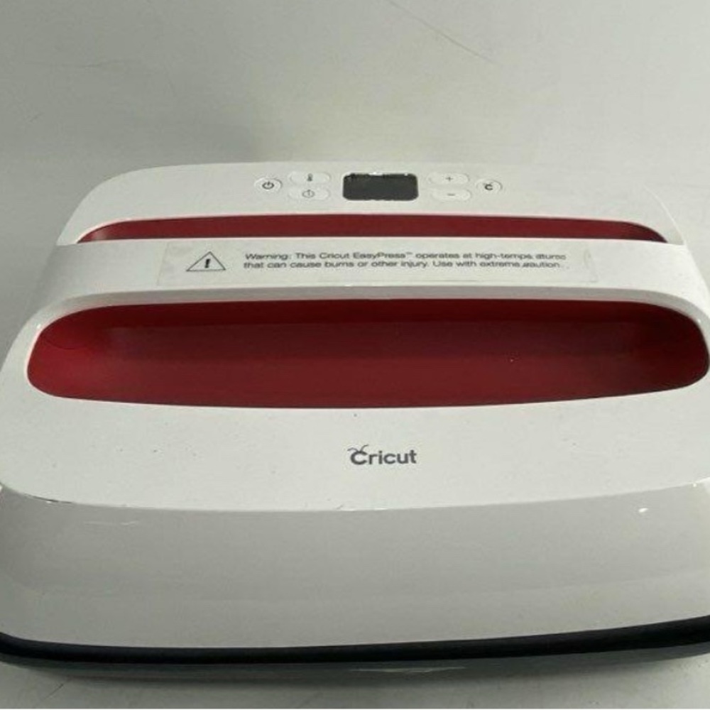 Cricut Heat Press Machine - White and Red